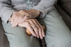 La dépendance des seniors de 75 ans ou plus vivant à domicile : limitations physiques
